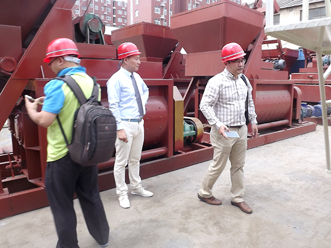 South Korean customers inspects Jianxin brand concrete mixin